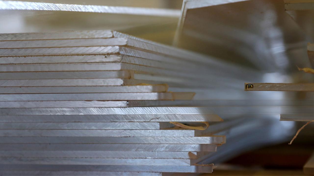 How to Cut Plexiglass for Enclosures, Signs, and More Tools Zone